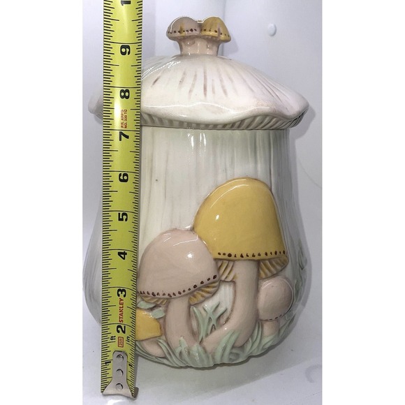 Arnels Mushroom Ceramic 11 Inch Cookie Jar / Canister Tan Mushroom Cap - Picture 15 of 15